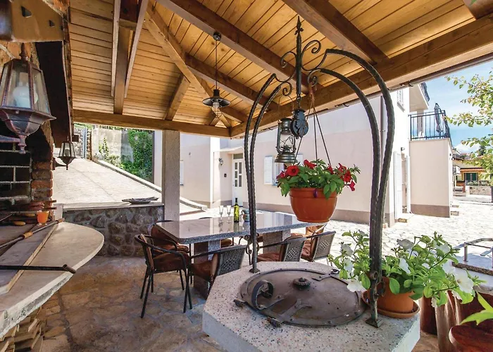 Appartamento 3 Bedroom Stunning In *