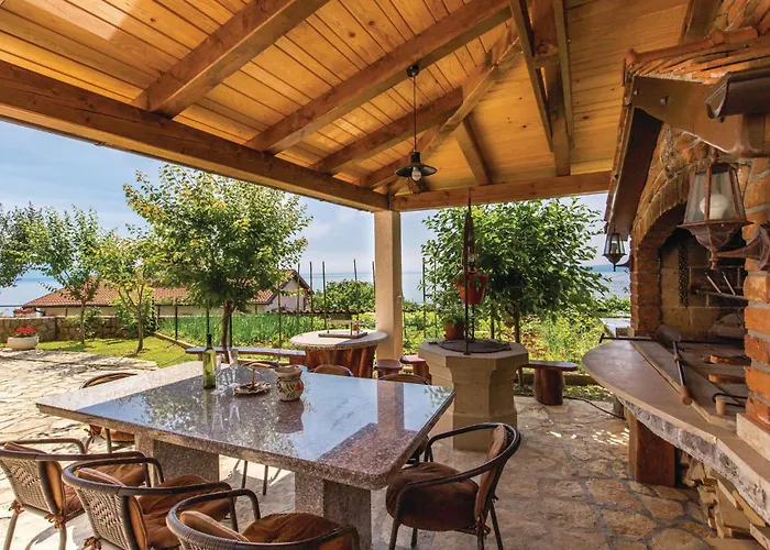 Appartamento 3 Bedroom Stunning In Ičići