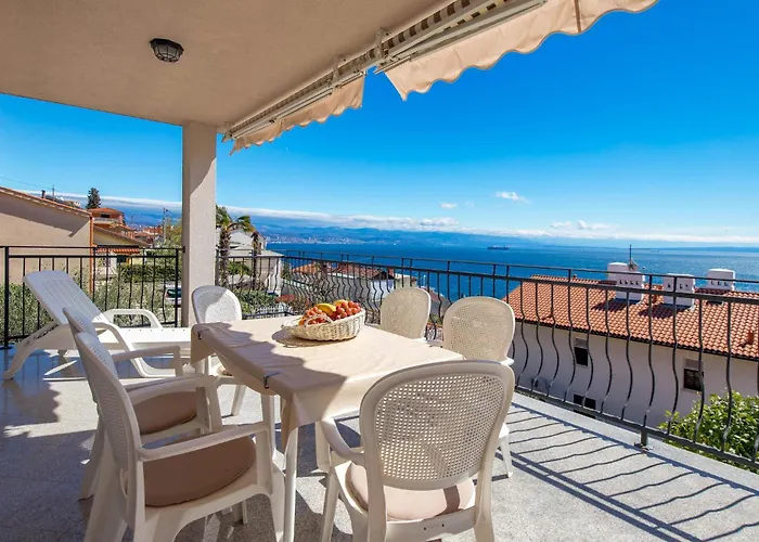 Appartamento 3 Bedroom Stunning In Ičići