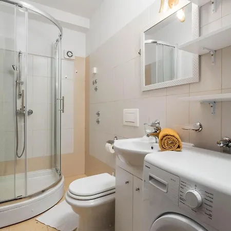 Pet Friendly Apartment In Icici With Wifi *